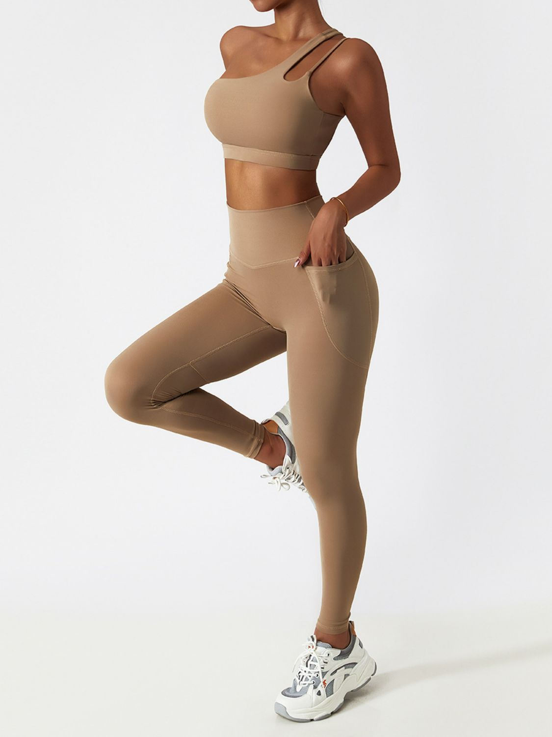 Breathable Sports Leggings with Pockets